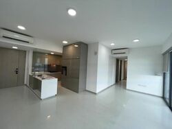 J Gateway (D22), Condominium #471789061